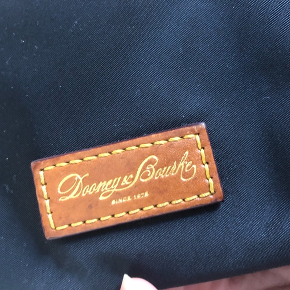 VGUC Dooney Crossbody - Picture 4 of 5